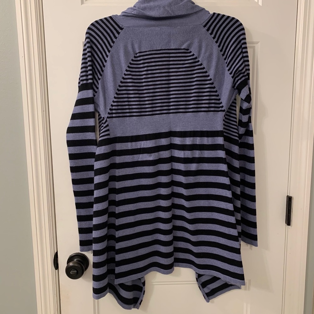 Open drape sweater - Picture 2 of 7